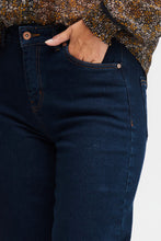 Load image into Gallery viewer, PULZ - Morina Curved Leg Jean - Medium Blue