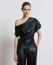 Load image into Gallery viewer, ACCESS - Textured Flared Pants - Black