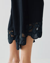 Load image into Gallery viewer, ACCESS - Cropped Lace Trim Pants - Black