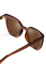 Load image into Gallery viewer, ECO SHADES - Mora - Red