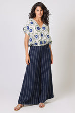 Load image into Gallery viewer, Traffic People - When I Close My Eyes - Whispers Top