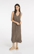 Load image into Gallery viewer, YAYA - Dress with Crinkle Texture - Washed Brown