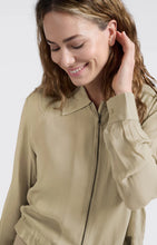 Load image into Gallery viewer, YAYA - Lightweight Blouse Jacket - Soft Green