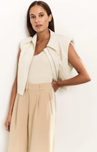 Load image into Gallery viewer, YAYA - Sleeveless Crop Jacket - Summer Sand Melange