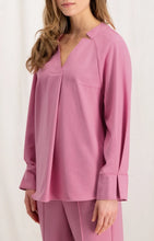 Load image into Gallery viewer, YAYA - V Neck Pleated Top - Morning Glory Pink Melange