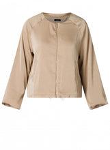 Load image into Gallery viewer, YEST - Sadae Jacket - Light Taupe
