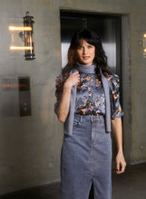 Load image into Gallery viewer, YEST - Betsy Blouse - Steel Grey Floral

