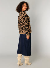 Load image into Gallery viewer, YEST -Clover Jumper - Animal Print
