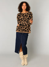 Load image into Gallery viewer, YEST -Clover Jumper - Animal Print
