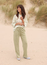 Load image into Gallery viewer, YEST - Oirla Pants - Botanic Green
