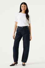 Load image into Gallery viewer, Garcia - Chyla Barrel Leg Jeans - Rinsed
