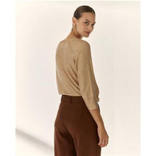 Load image into Gallery viewer, Paz Torras - Fine Knit Sweater - Gold
