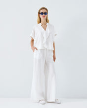 Load image into Gallery viewer, ACCESS - Crinkle Blouse - White
