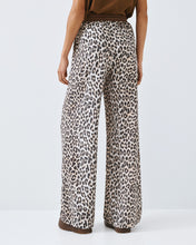 Load image into Gallery viewer, ACCESS - Leopard Print Pants
