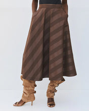 Load image into Gallery viewer, ACCESS - Taffeta Skirt - Coffee
