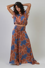 Load image into Gallery viewer, Traffic People - Full Bloom Whispers Top - Blue
