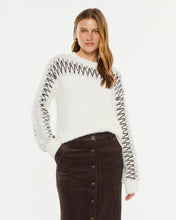 Load image into Gallery viewer, PAZ TORRAS - Fluffy Sweater with Metallic Detail - White
