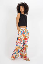 Load image into Gallery viewer, TRAFFIC PEOPLE - Wide Leg Trousers - Brown
