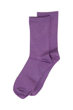 Load image into Gallery viewer, Ichi Fenja Socks ~ Amaranth Purple
