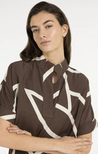 Load image into Gallery viewer, YAYA - Printed Dress with Short Sleeves - Chocolate Martini Brown Dessin
