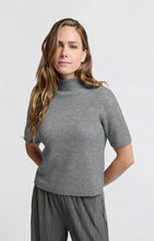 Load image into Gallery viewer, YAYA - Short Sleeve Sweater - Light Metal Grey
