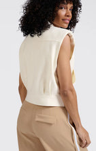 Load image into Gallery viewer, YAYA - Sleeveless Crop Jacket - Summer Sand Melange
