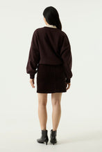 Load image into Gallery viewer, Garcia - Sweatshirt - Hazel Bloom

