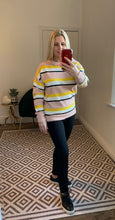 Load image into Gallery viewer, ICHI Crew Neck Striped Jumper
